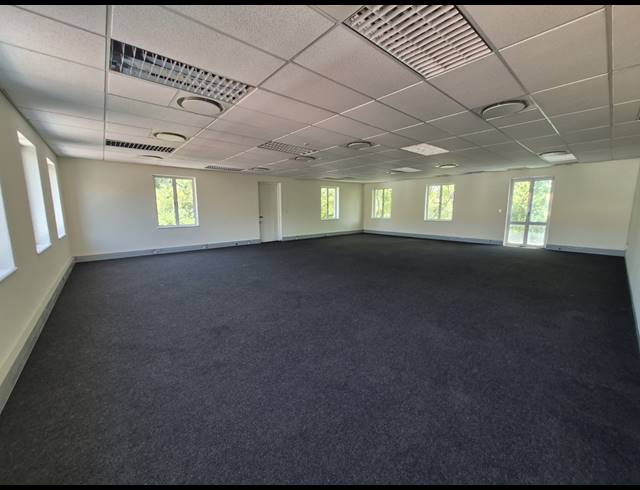 566M² OFFICE TO LET IN SANDTON CENTRAL